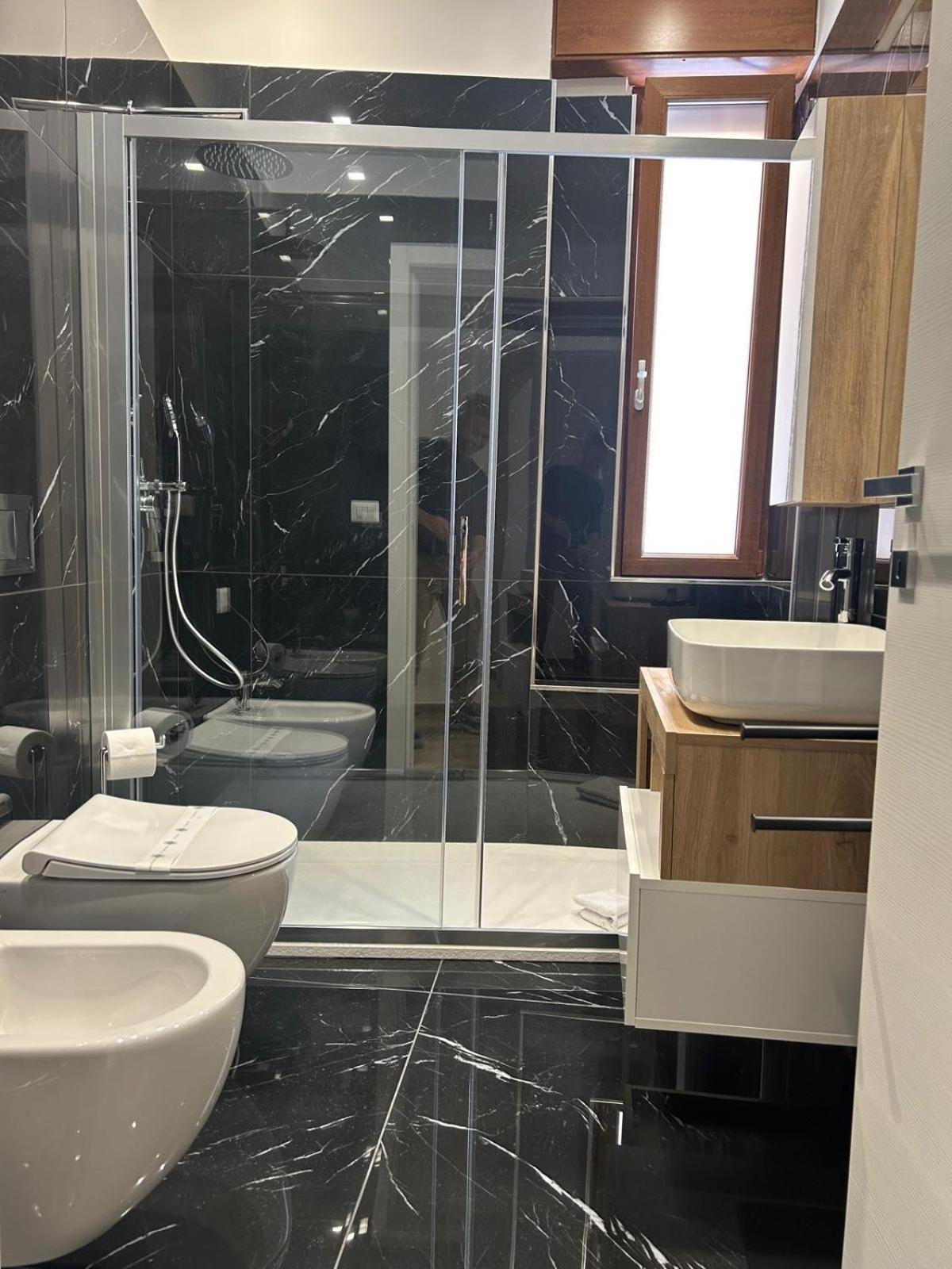 Bb Incentro Trani Bed & Breakfast Екстериор снимка